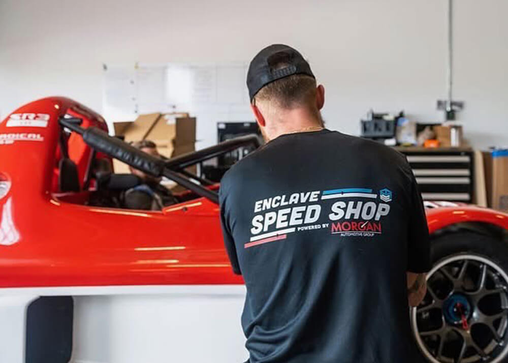 Speed Shop car mechanic